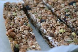sliced granola bars