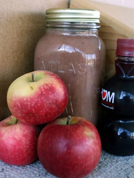 Pomengranate Clove Applesauce